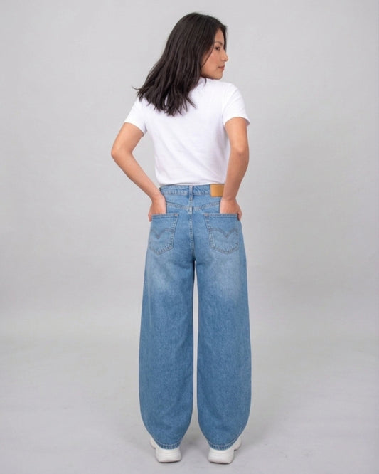 Maxi Baggy Jeans - Mid-Rise Waist