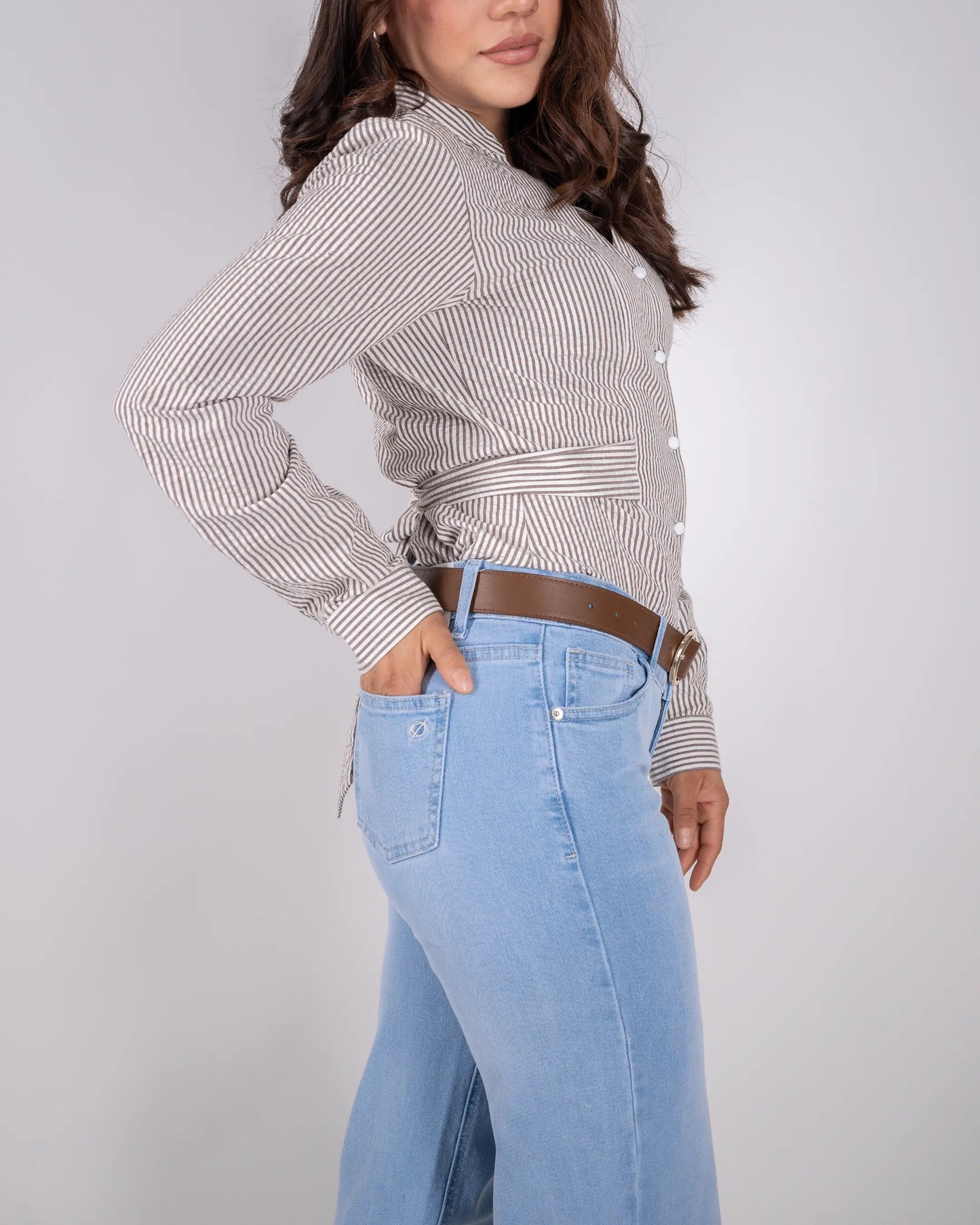 Wide leg regulable
