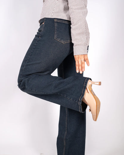 Wide leg regulable