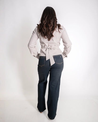 Wide leg regulable