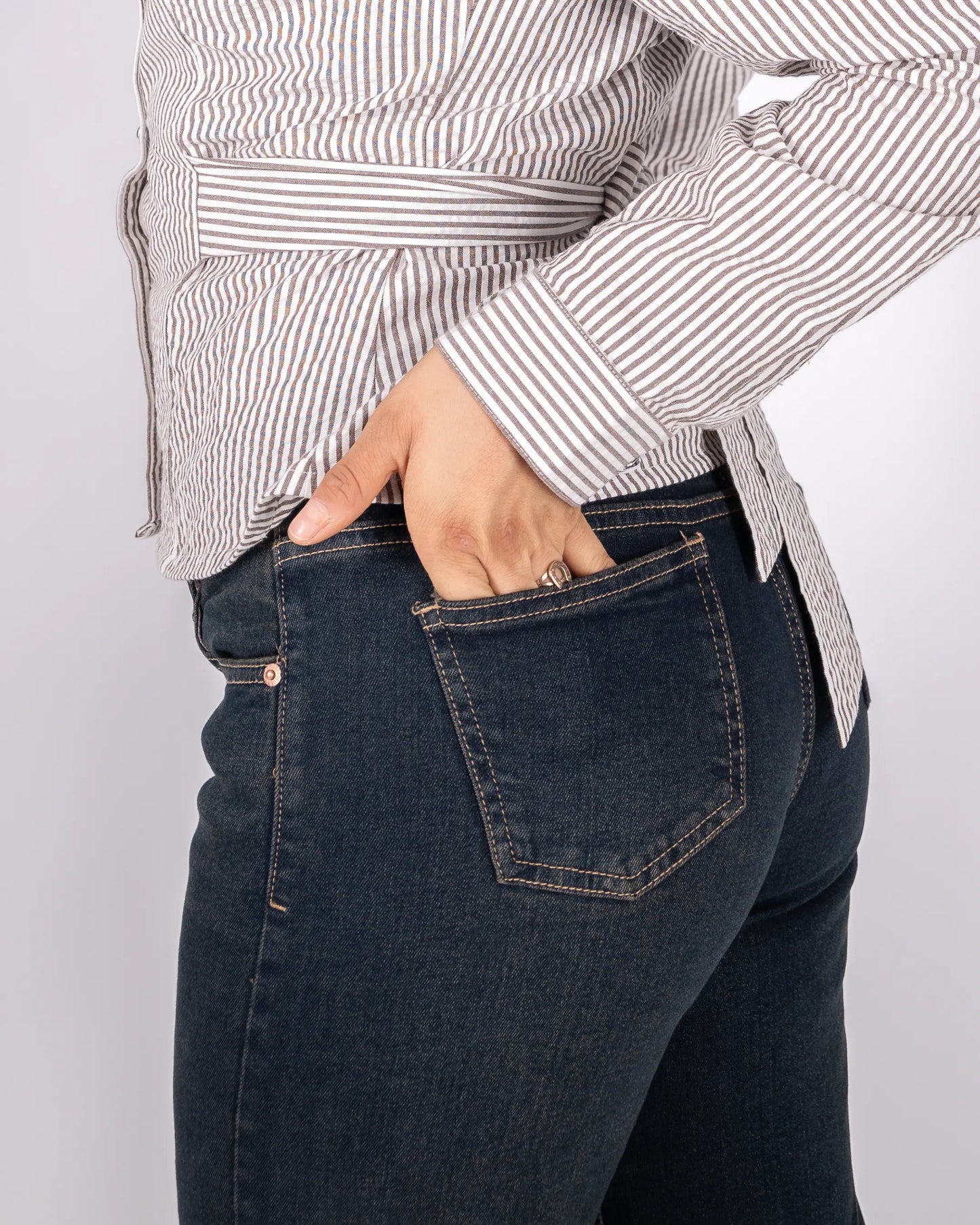 Wide leg regulable